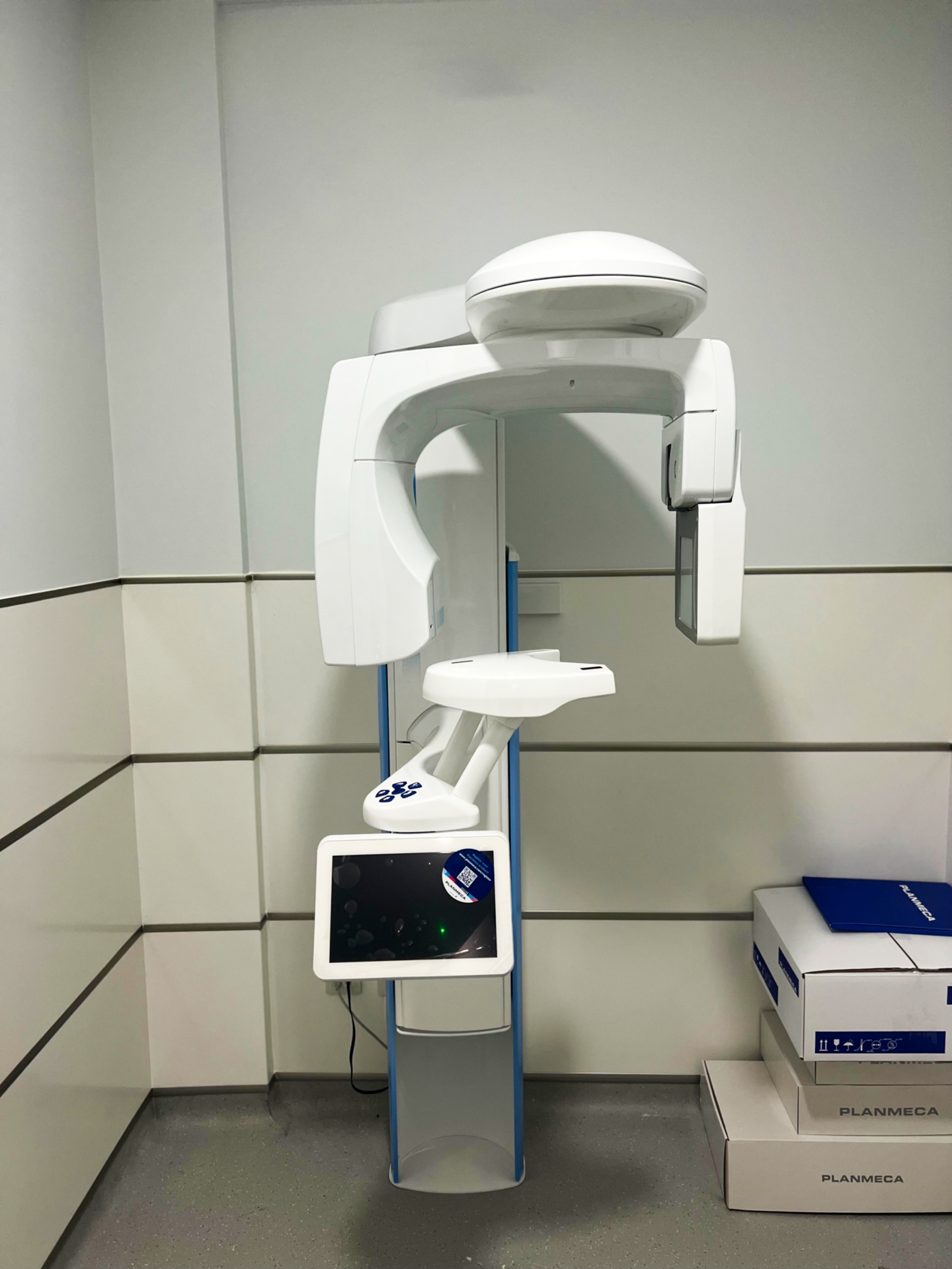 CBCT 3D X-ray machine Cannon Street, in the City of London